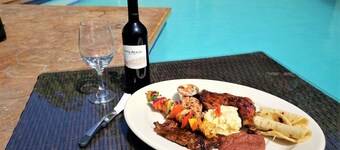 Rock Point Villas Vacations Rentals Sandy Bay, Roatan, Honduras.c.a