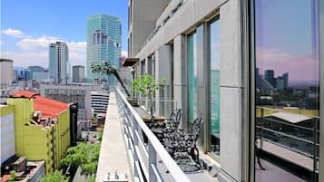 Departamento exclusivo, Terraza, vista a la ciudad | Terraza o patio