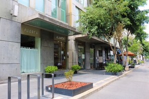 Entrada de la propiedad