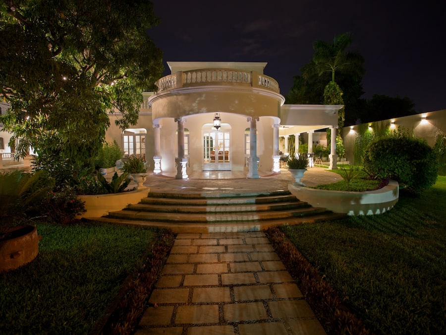 Façade de l’hébergement – soirée/nuit