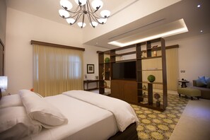 Deluxe Suite (Private Terrace)
