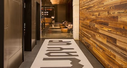 The George, by Valencia Hotel Collection