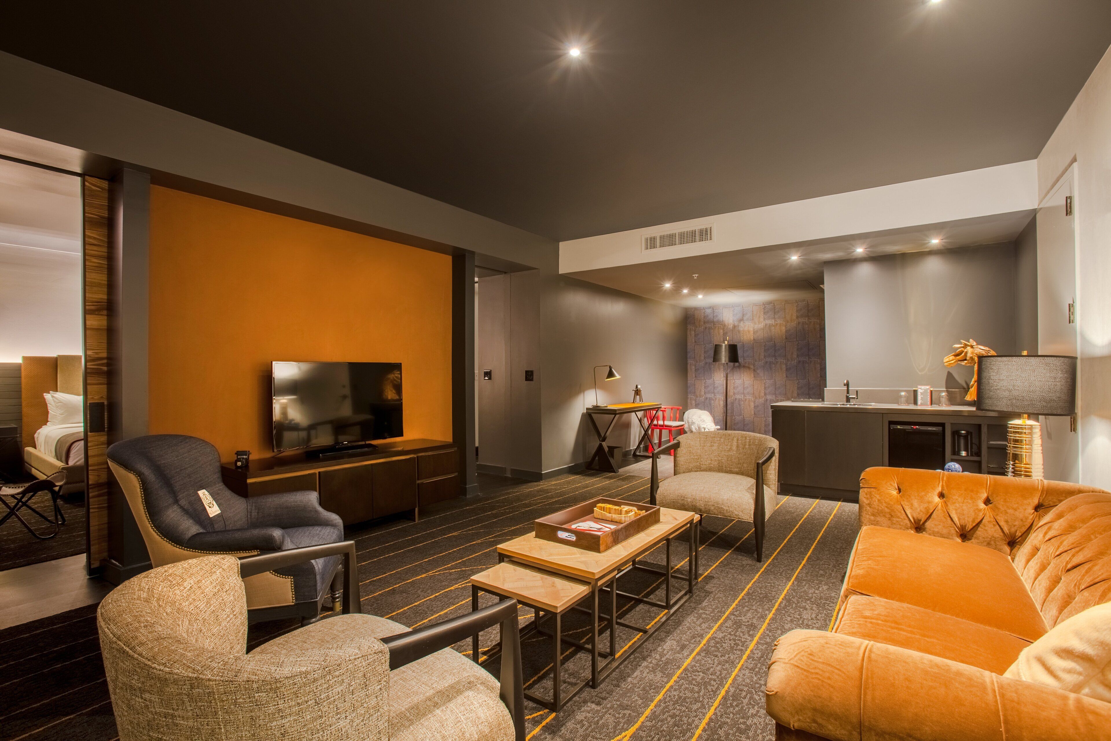 1 bedroom, egyptian cotton sheets, premium bedding, pillow-top beds