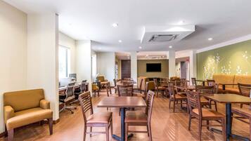 Free daily full breakfast