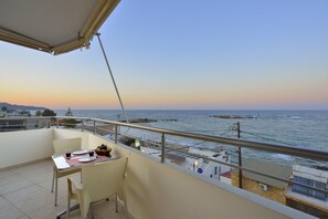 Apartment, Multiple Beds, Non Smoking | View from room