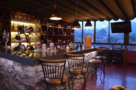 Bar (en la propiedad)