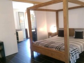 Standard Double Room, Private Bathroom