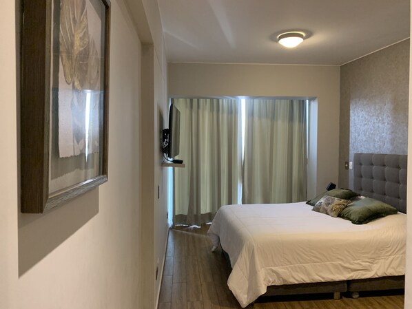 3 bedrooms, in-room safe, desk, free WiFi - MLA apartments - Larcomar (Lima)