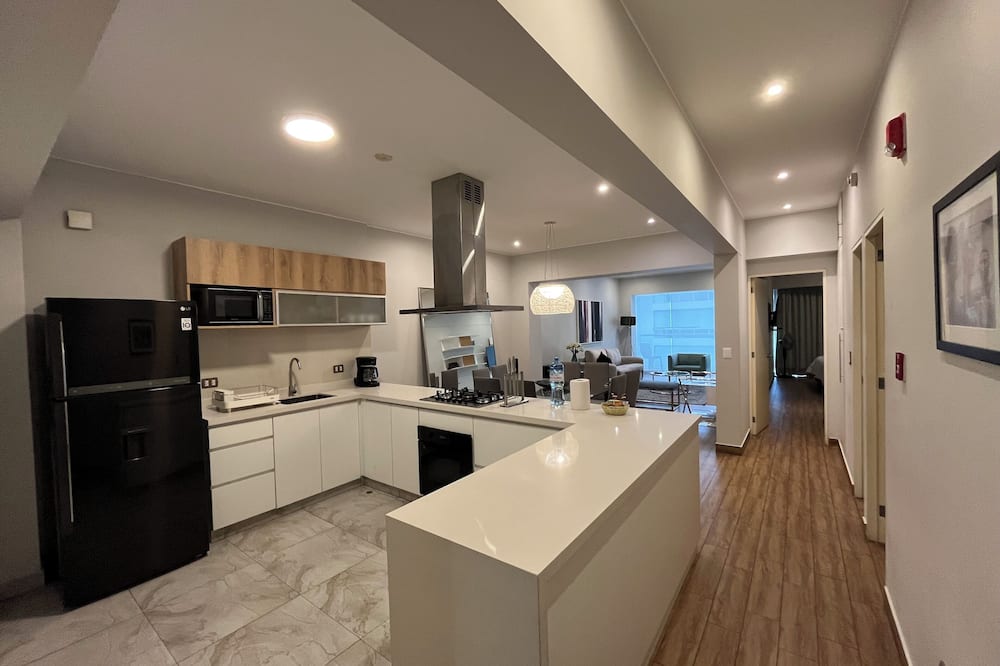 MLA apartments - Larcomar