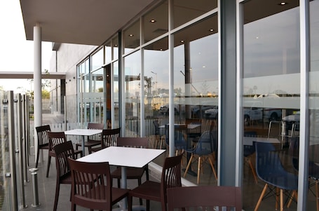 Desayuno completo incluido todos los días . Hotel Casa Inn Business Irapuato