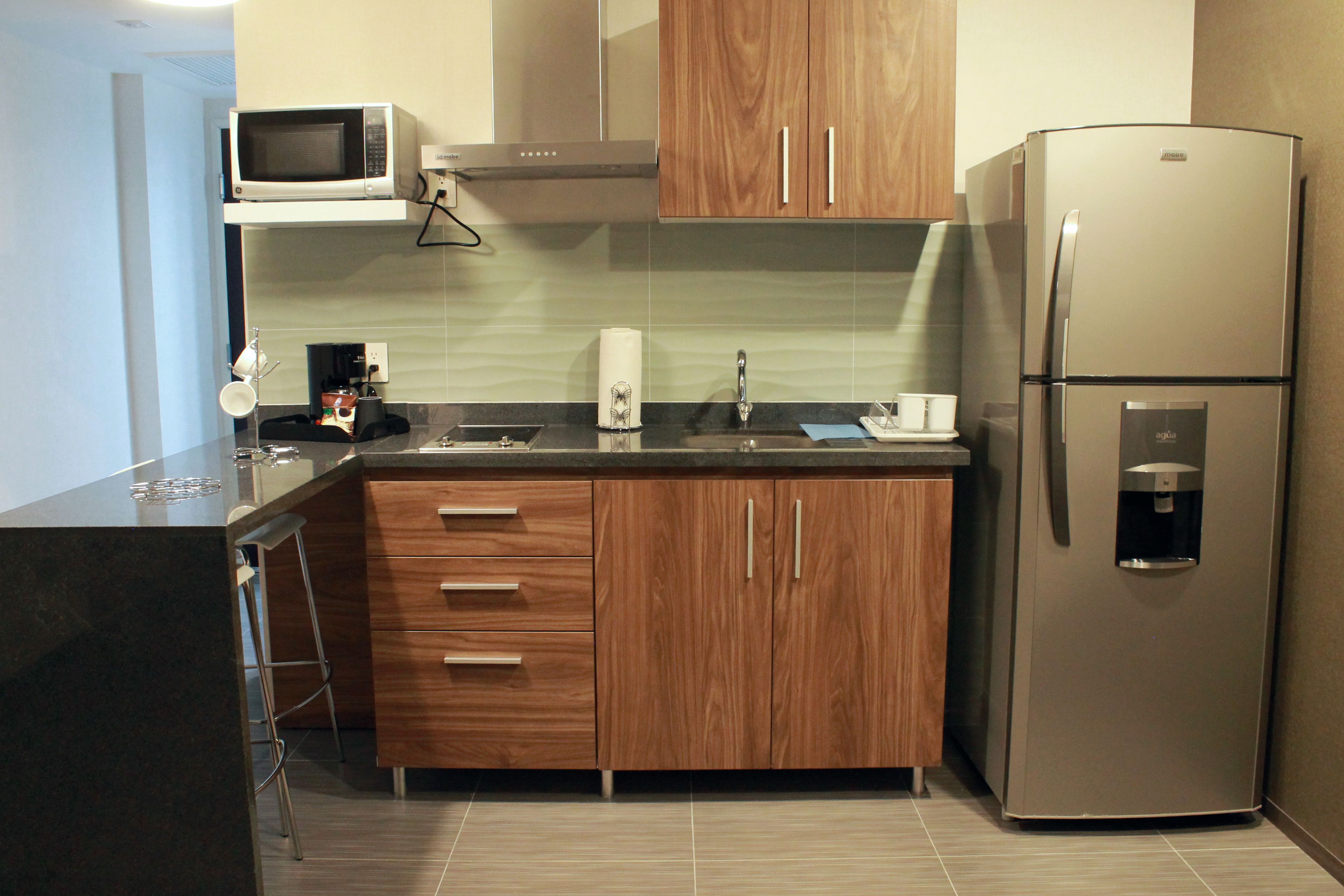 room (suite) | private kitchenette