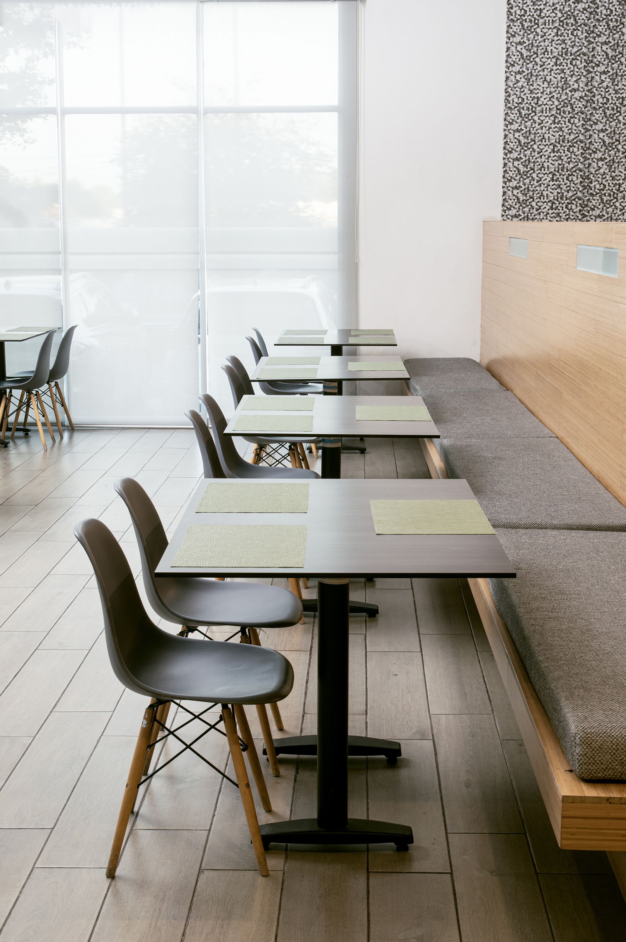 free daily full breakfast