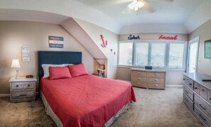 Villa Luxe, 4 chambres, vue partielle sur le lac | 4 chambres, Wi-Fi gratuit