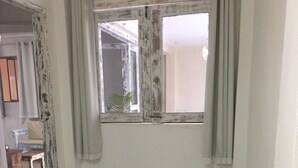 Superior Apartment | Private kitchen | Fridge, oven, stovetop - Apartamentos Discovery Coast (Porto Seguro)