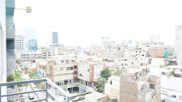 Apartamento City, 3 habitaciones | 3 dormitorios, sistema de insonorización, cunas gratuitas y wifi gratis