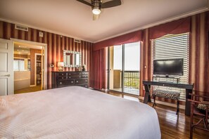 Luxury Condo, 3 Bedrooms, Ocean View | 3 bedrooms, free WiFi