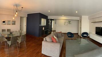 Televisión de pantalla plana