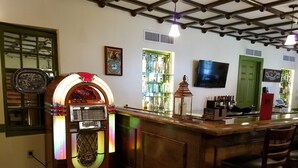 Pub - Washington Inn and Tavern (Princess Anne)