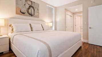 Apartemen Mewah, 2 kamar tidur | 1 kamar tidur, seprai premium, meja kerja, dan ruang kerja ramah laptop