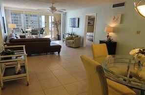 Condo, 2 Bedrooms