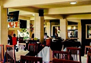 Ilmainen päivittäinen mannermainen aamiainen 