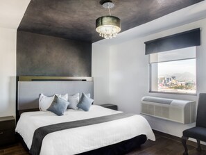 Junior Suite | Blackout drapes, iron/ironing board, free WiFi, bed sheets - VN Hotel (Monterrey)