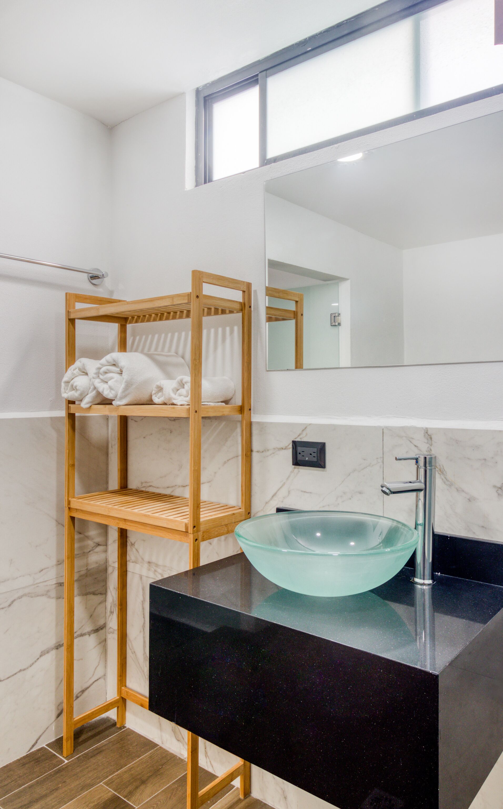 deluxe room | bathroom | hair dryer, towels, soap, shampoo