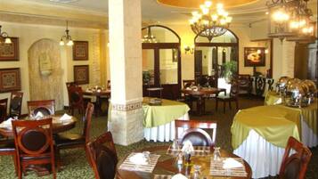 Free daily full breakfast