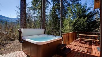 Cabin, 2 Bedrooms | Outdoor spa tub