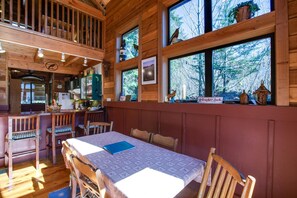 Cabane, 2 chambres | Restauration