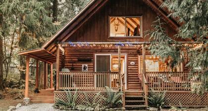 17mbr - Log - Bbq - Pets Ok - Wifi - Sleeps 8 2 Bedroom Home by RedAwning