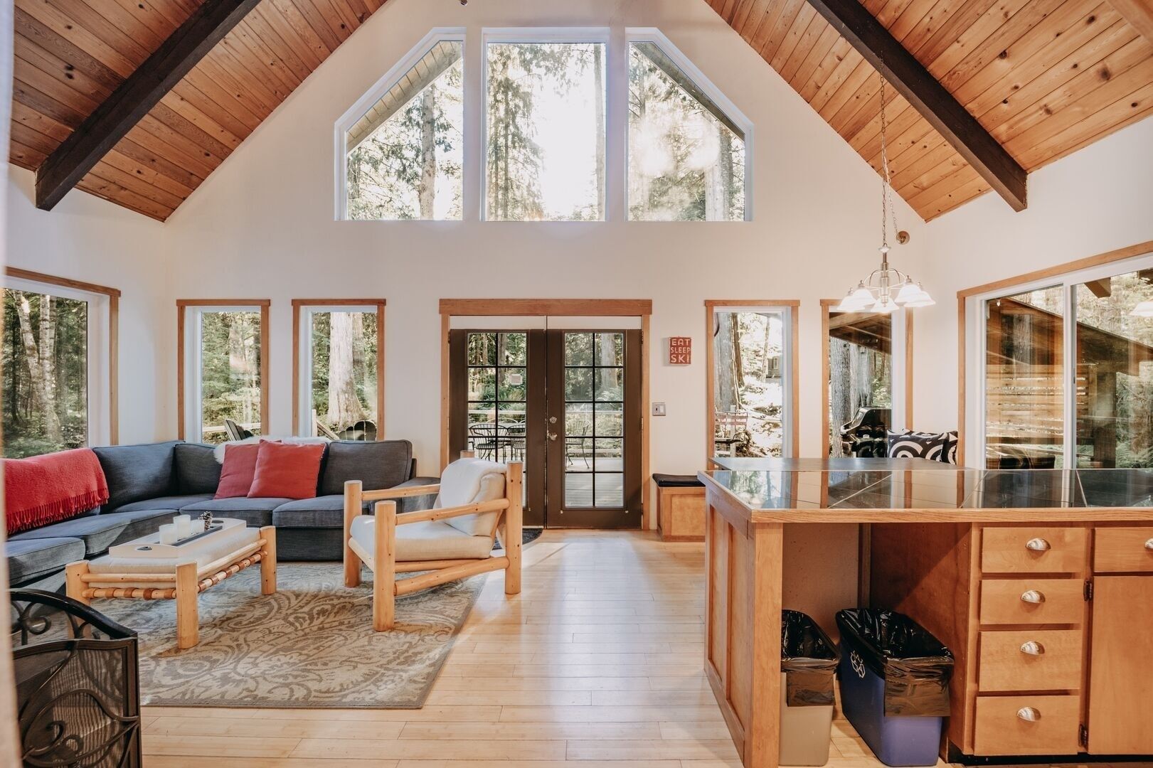 House, 2 Bedrooms | Living area | DVD player