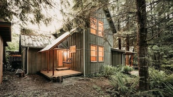 Cabin, 3 Bedrooms | Exterior