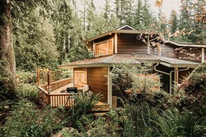 Exterior - 13sl - Hot Tub - Pets Ok - Wifi - Sleeps 8 2 Bedroom Home by RedAwning (Deming)