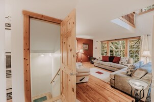 小屋, 3 间卧室 | 起居区 | 壁炉、DVD 播放器