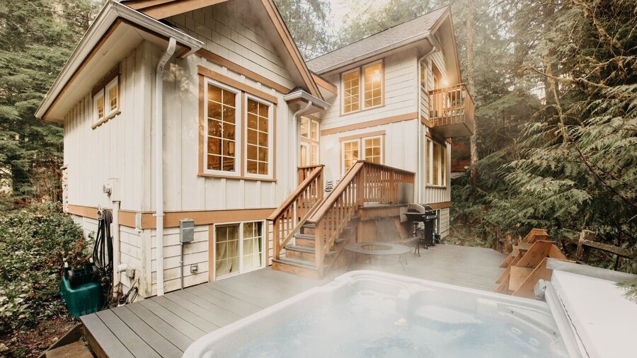 34sl - Hot Tub - Bbq - Ping Pong Table - Sleeps 8 3 Bedroom Home by RedAwning