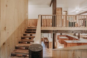 Cabaña, varias habitaciones | Interior