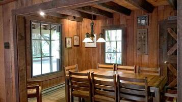 Condo, 2 Bedrooms | Dining