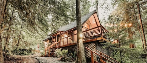Chalet rustique, 2 chambres | Extérieur