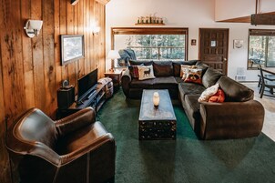Cabin, 2 Bedrooms | Living area | Fireplace, DVD player