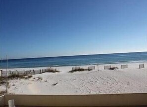 On the beach, white sand - Clearwater 1C by ALBVR (Gulf Shores)