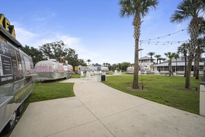 Food and drink - Beach Club Cottage 20 by ALBVR (Gulf Shores)