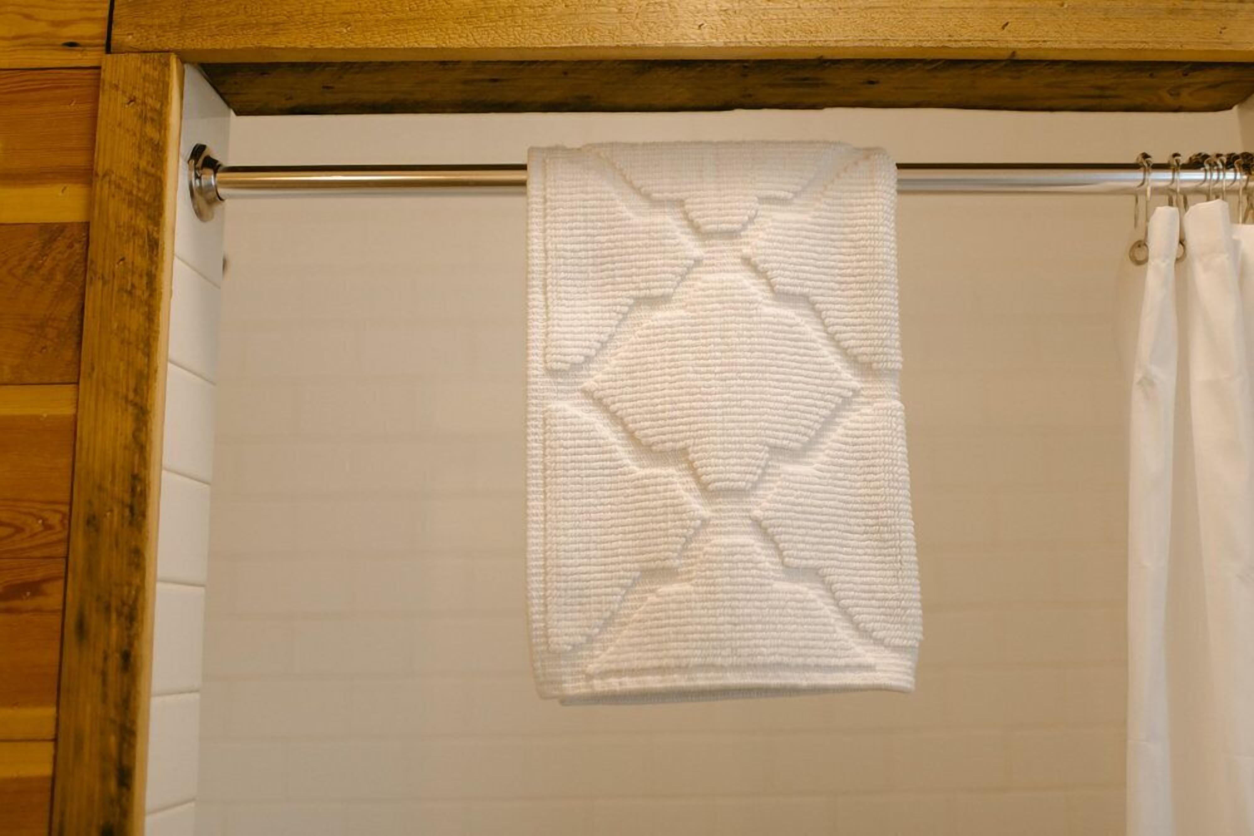 design double room, 1 king bed | bathroom amenities | free toiletries, hair dryer, towels