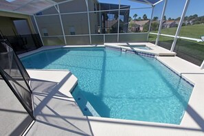 Utomhuspool