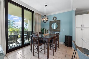 Dining - Phoenix on the Bay Unit 1110 (Orange Beach)
