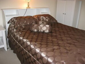 Standard Apartment, 3 Bedrooms | 3 bedrooms, free WiFi, bed sheets - Excellent Home with Golf Course View (Haines City)