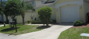 Comfortable Villa Close by Theme Parks