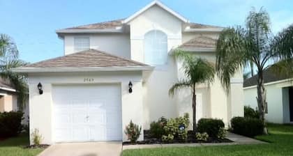 Fabulous Home Close by Theme Parks