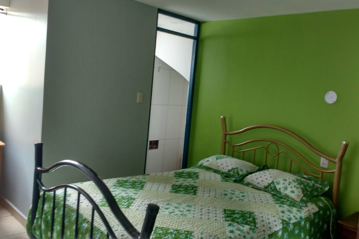 Single Room | Iron/ironing board, rollaway beds, free wired Internet