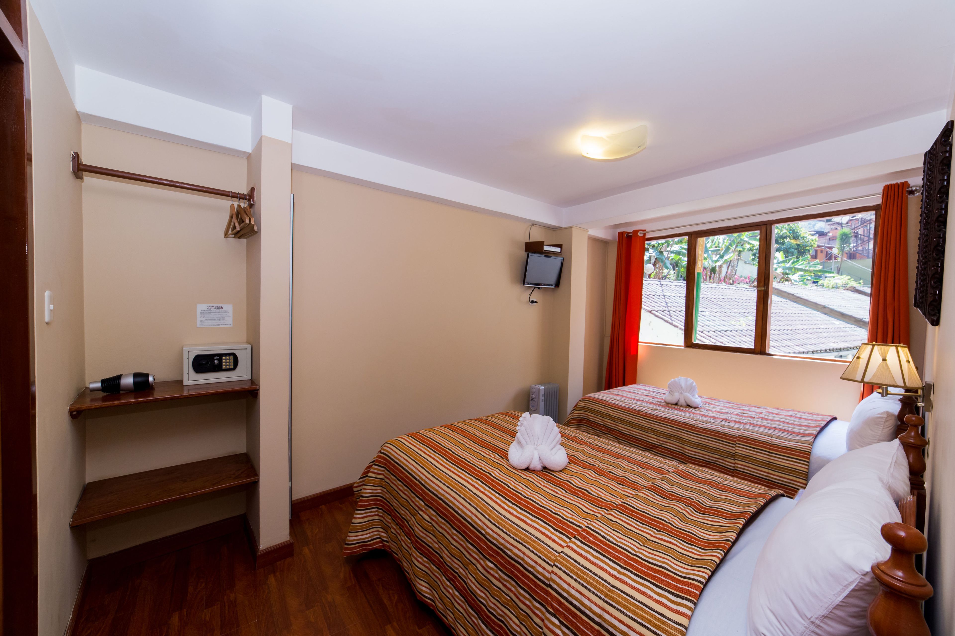 habitacion twin | in-room safe, free wifi, bed sheets